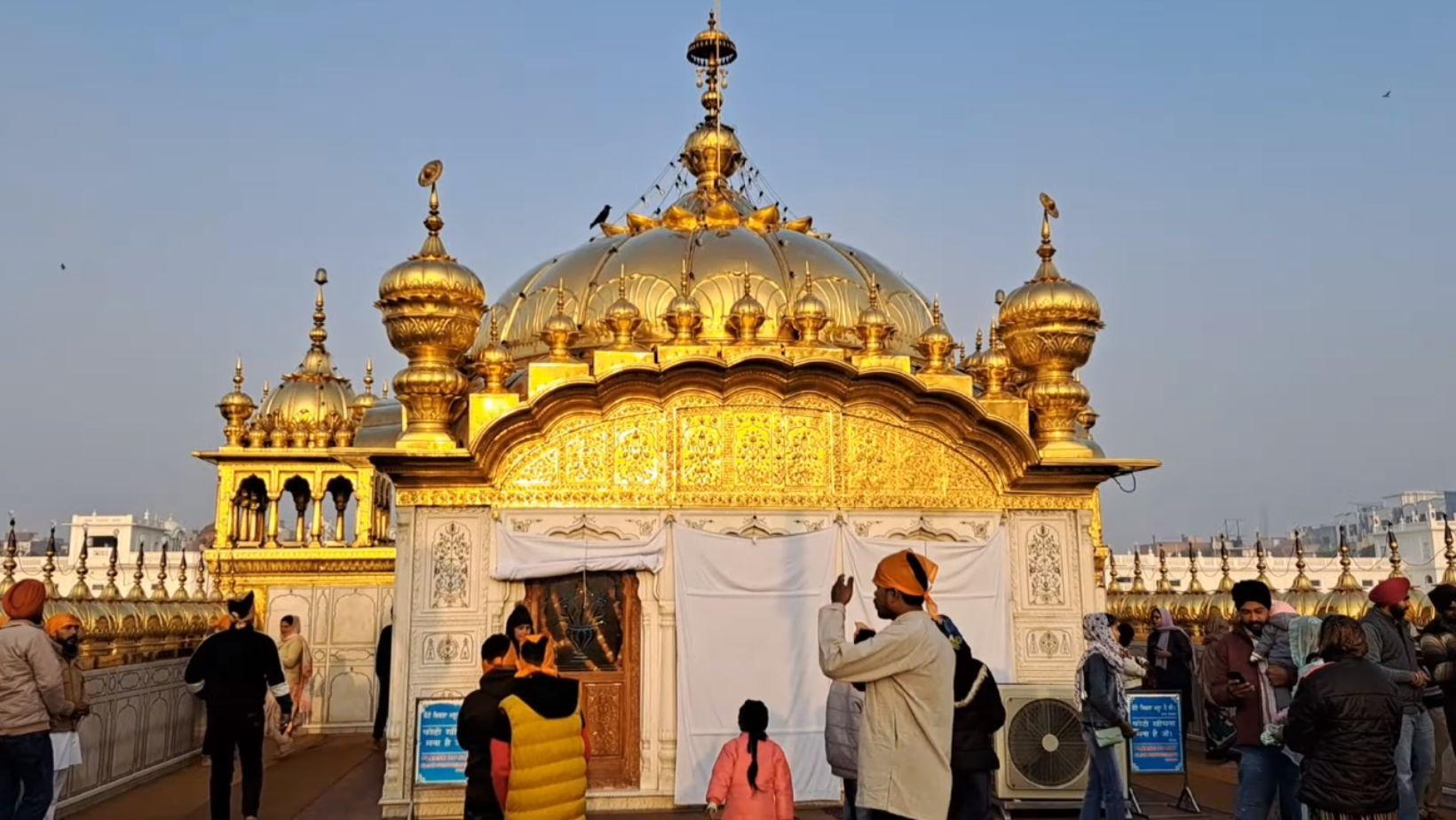 How to Reach the Golden Temple, Amritsar by Train, Bus, Car or Flight!