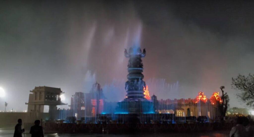 Fountain Show in The Statue of Equality