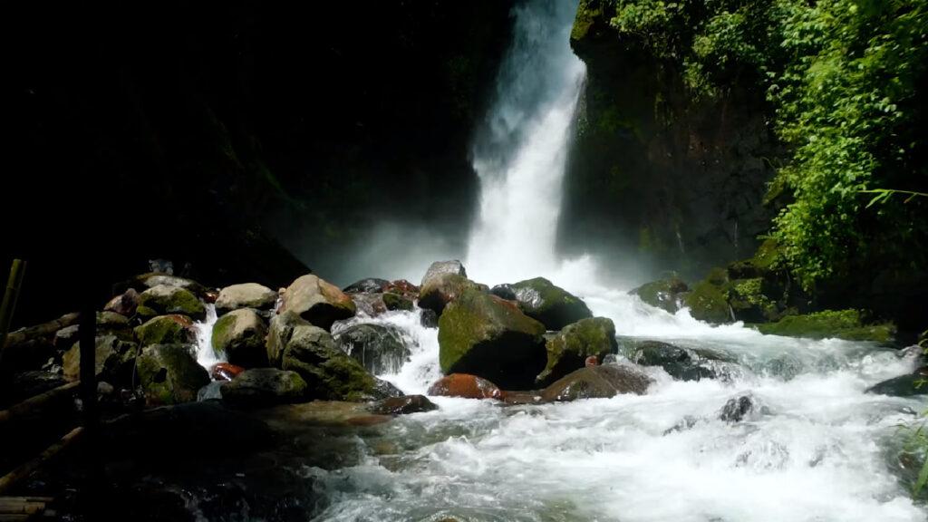 Kanchenjunga Falls