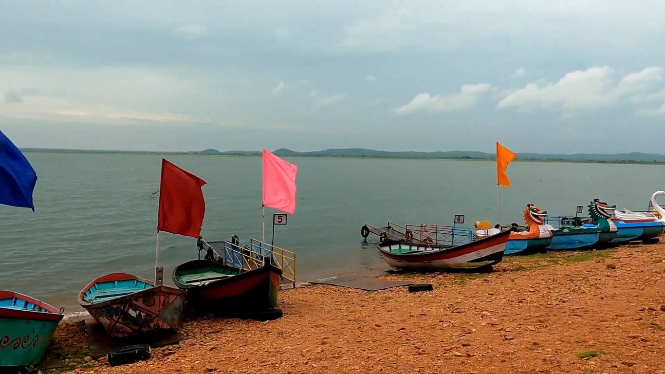 Khindsi Lake (Nagpur): Best Time to Visit, Timings, Activity!