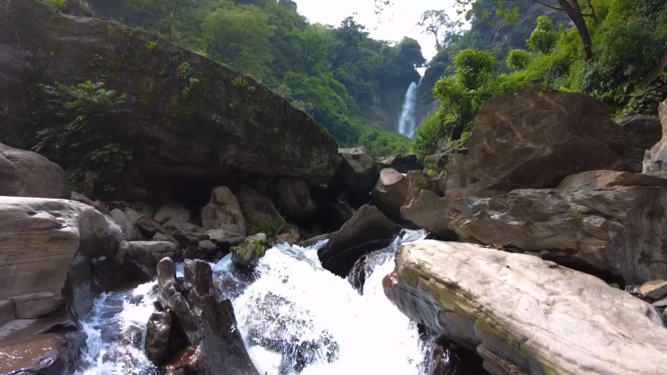 Phamrong Falls: Places to See in Pelling!