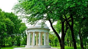 Where is the DC War Memorial located