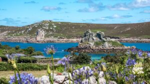 Where are the Isles of Scilly located