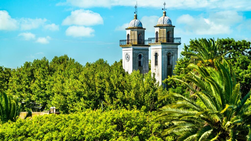 Why is Colonia del Sacramento famous